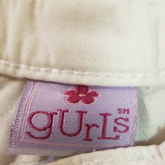 Shorts - Picture 4 of 5